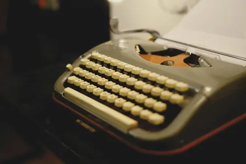 typewriter, mechanical, retro, write, writer, letters, keyboard, nostalgia, author, journalism, old, vintage, journalist, machine, alphabet, classic, the history of typing, freelancer, publish, story, career, typewriter, typewriter, typewriter, typewriter, typewriter, author, publish, publish