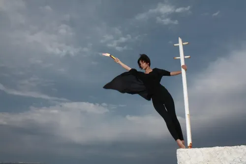 umbrella, alone, sad, depression, abandoned, portrait, woman, beautiful, sad girl, young model, model, human, view, person, people, face, girl, fashion, young women, beauty, young girl, make-up, lady, model beauty, youth, looks, innocence, eyes, smile, sweet girl, aesthetic, modern, to wait, sign, fire, torch