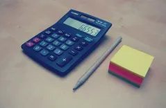 calculator, accounting, finance, business, office, desk, post-it, notes, memo, sticky notes, notepad, office supplies