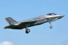 f-35, jet, stealth, nature, plane, aircraft, military, fighter, f-35a, aviation, flying, flight, airplane, f35, sky, speed