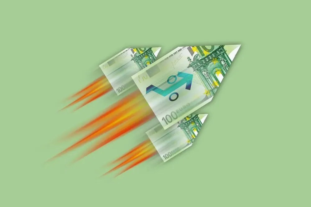 euro, europe, rocket, nature, prices, price increase, clouds, heaven, strip, aviator, finance, money, currency, inflation, economic crisis, energy crisis, energy saving, market economy, cost, development, stock exchange